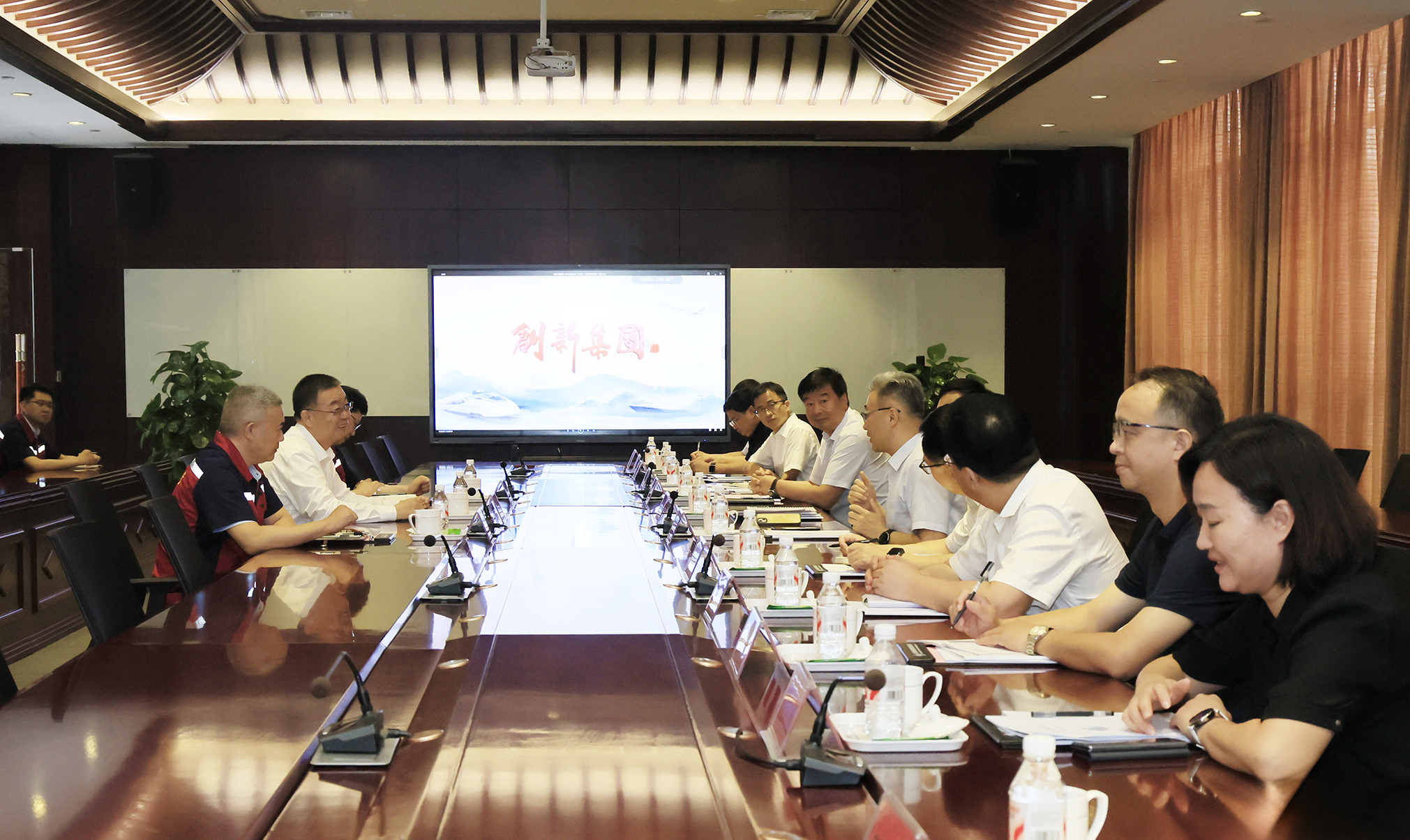 农行云南省分行、山东省分行领导来创新集团调研